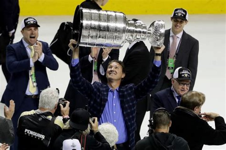 20 Years Ago This Week, John Elway Made The Worst Investment Mistake In Sports History