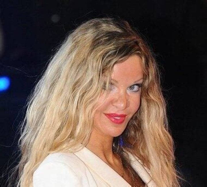 Alicia Douvall Net Worth | Celebrity Net Worth