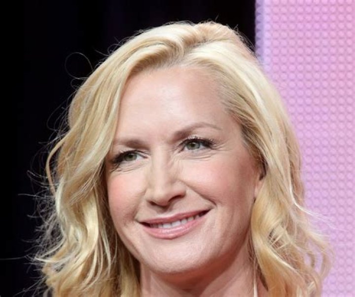 Angela Kinsey Net Worth | Celebrity Net Worth
