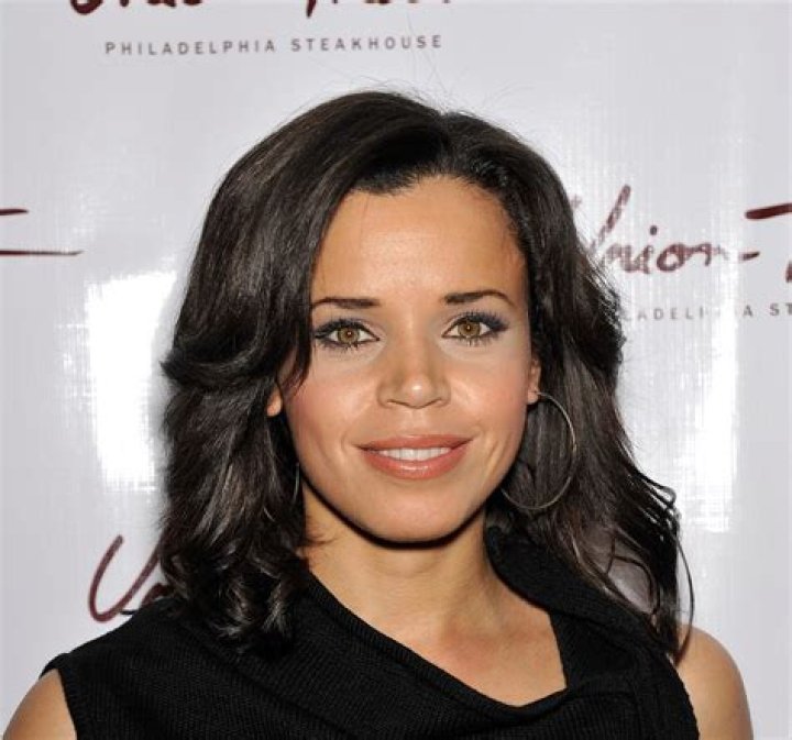 Anne-Marie Green Net Worth | Celebrity Net Worth