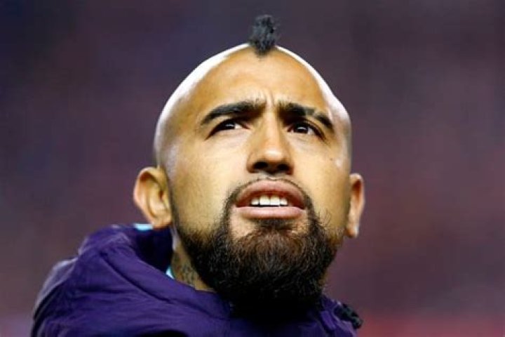 Arturo Vidal Net Worth | Celebrity Net Worth