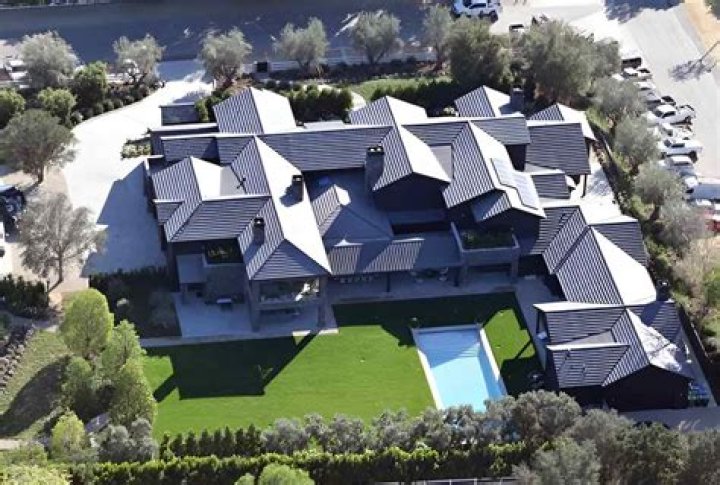 Backstreet Boys' Nick Carter Sells Hidden Hills Home For $4.075 Million