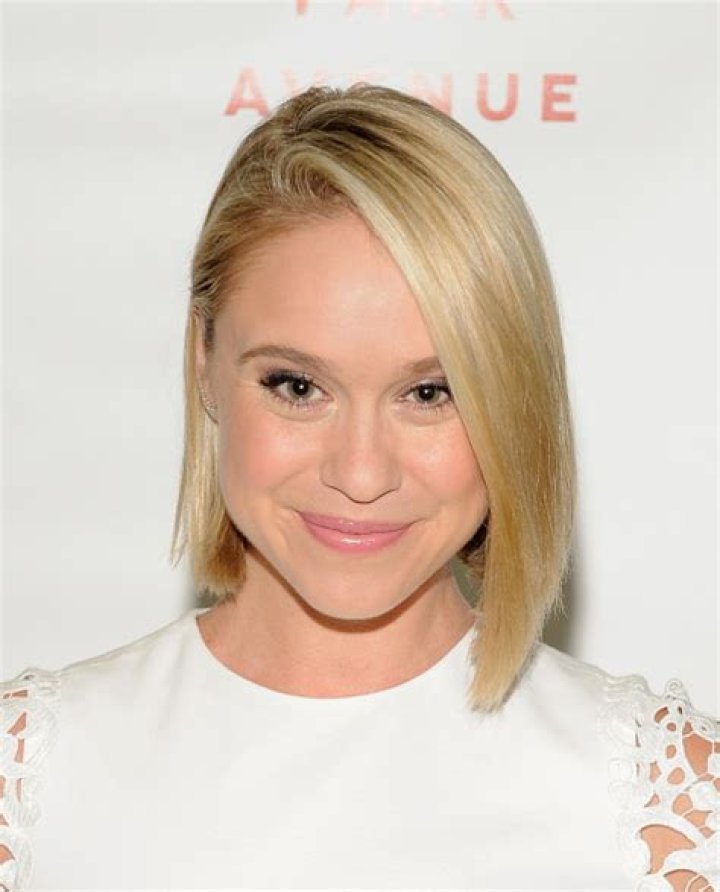 Becca Tobin Net Worth | Celebrity Net Worth