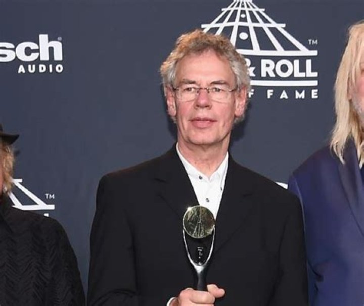 Bill Bruford Net Worth | Celebrity Net Worth