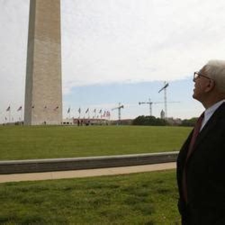 Billionaire David Rubenstein Pledges To Fund Washington Monument Repairs