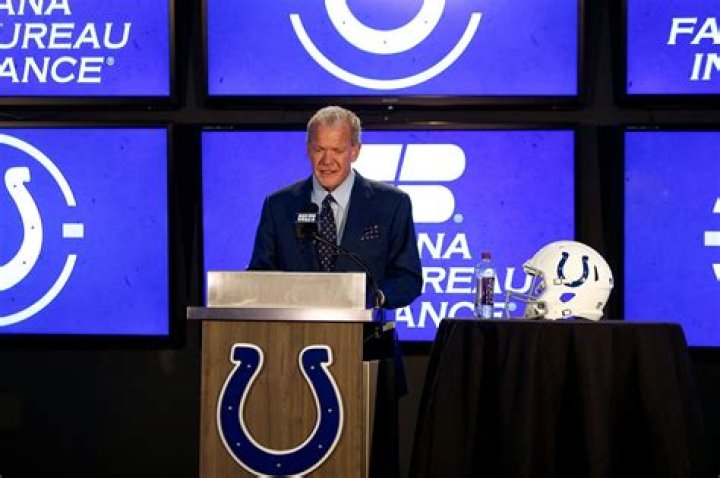 Colts Owner Jim Isray Gave Andrew Luck His Full Bonus Even Though He's Retiring