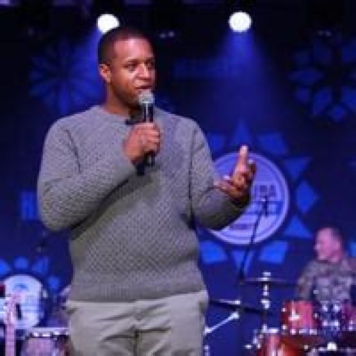 Craig Melvin Net Worth | Celebrity Net Worth