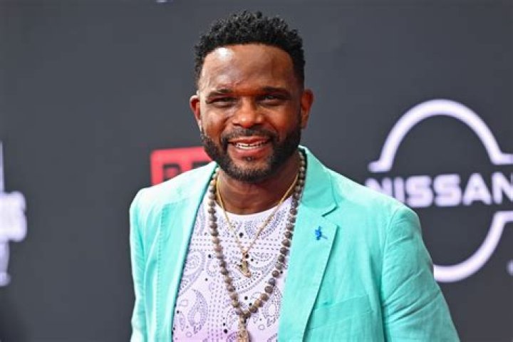 Darius McCrary Net Worth | Celebrity Net Worth