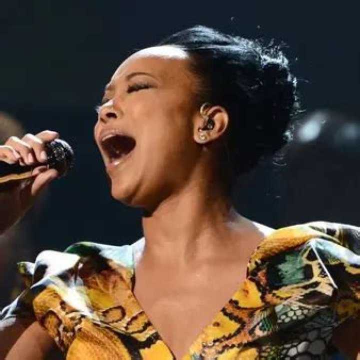 Dido Net Worth | Celebrity Net Worth