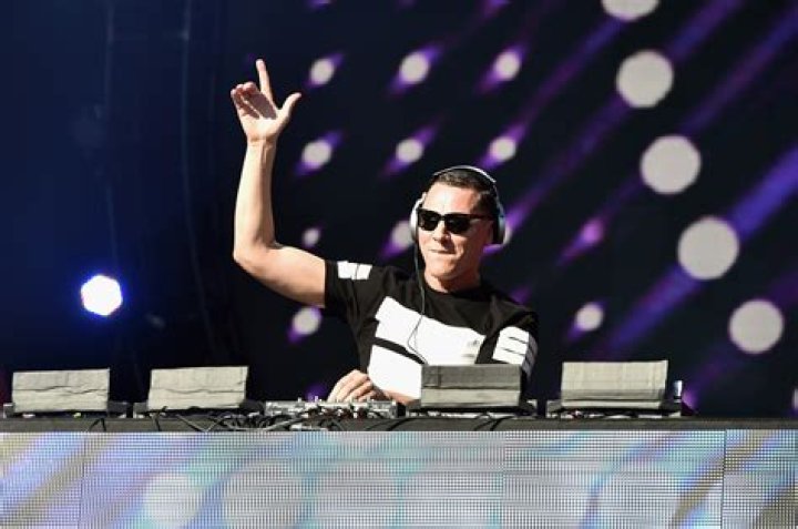 DJ Tiesto Net Worth | Celebrity Net Worth