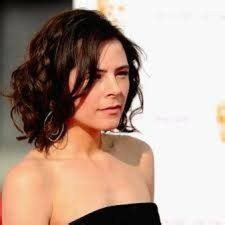Elaine Cassidy Net Worth | Celebrity Net Worth