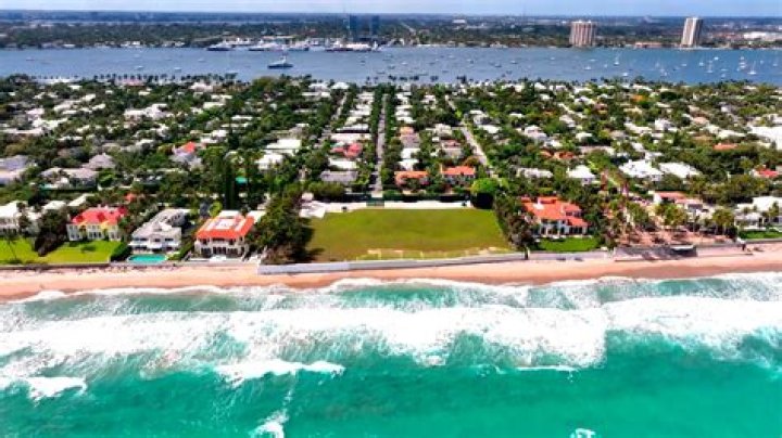 Estée Lauder Billionaire William Lauder Lists Two Palm Beach Lots Together For $200 Million