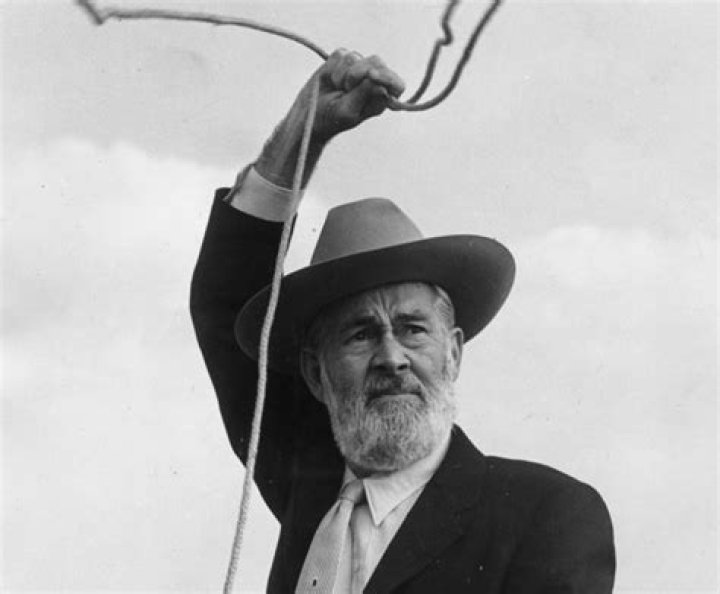 Gabby Hayes Net Worth | Celebrity Net Worth