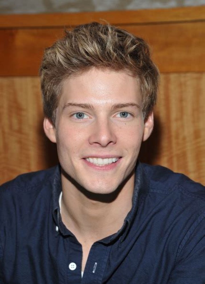 Hunter Parrish Net Worth | Celebrity Net Worth