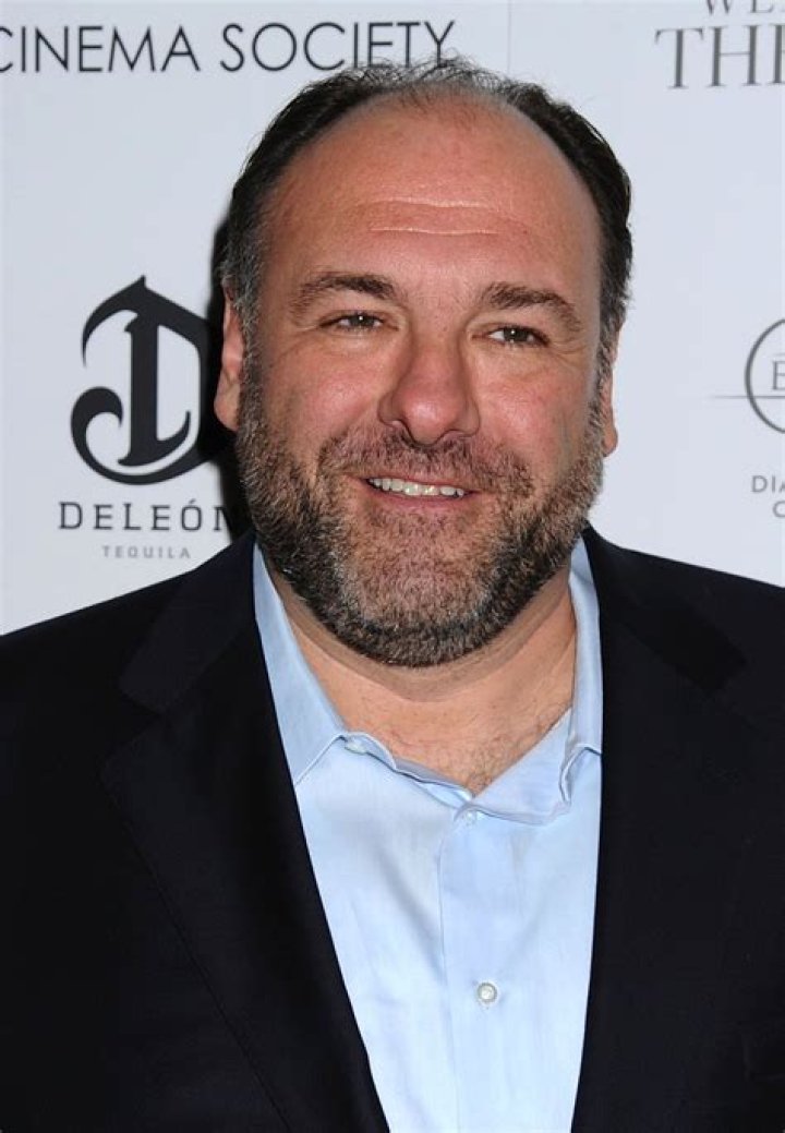 James Gandolfini Once Gave All His "Sopranos" Co-Stars $33,000 Each After A Contract Dispute