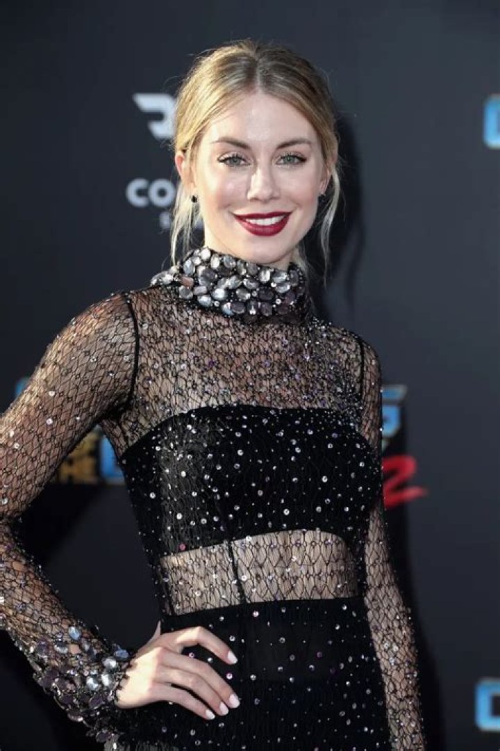 Jennifer Holland Net Worth | Celebrity Net Worth