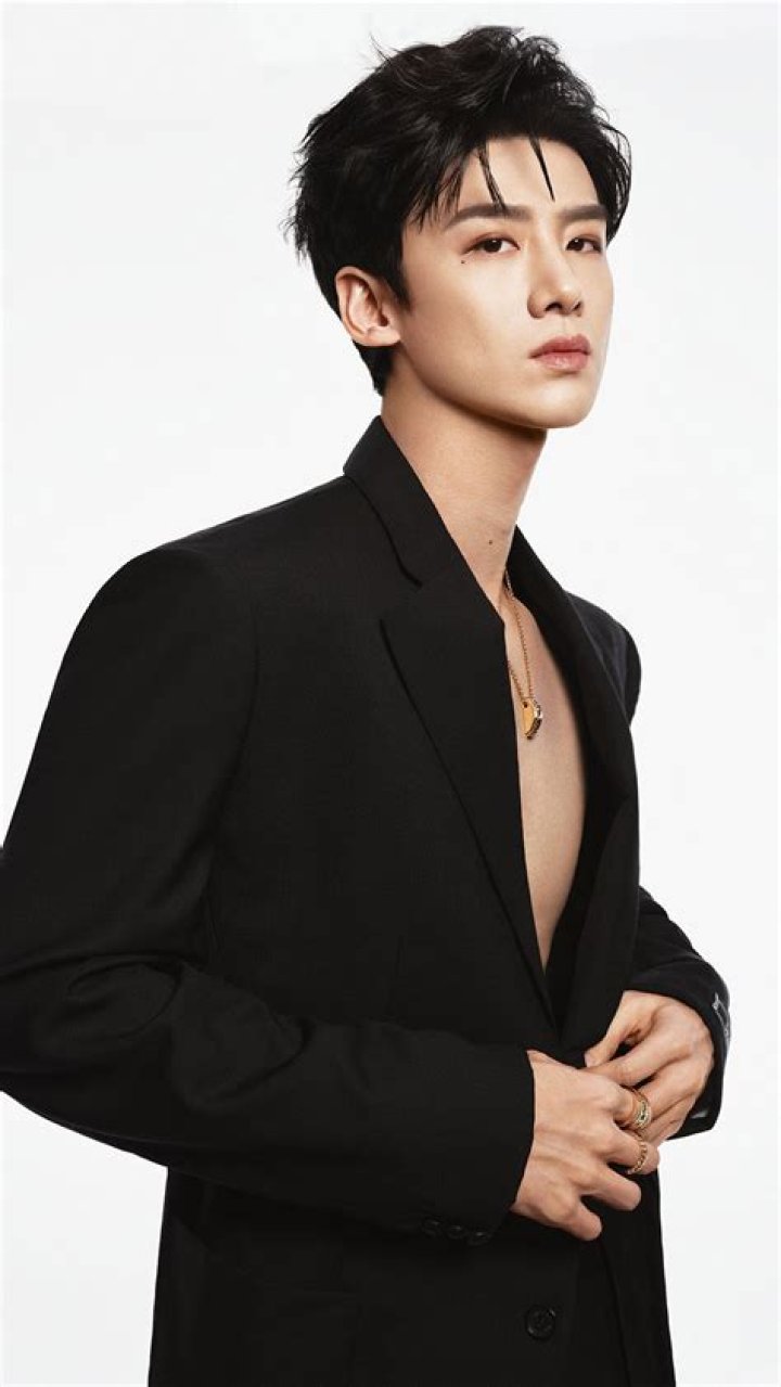 Jiang Zhaobai Net Worth | Celebrity Net Worth