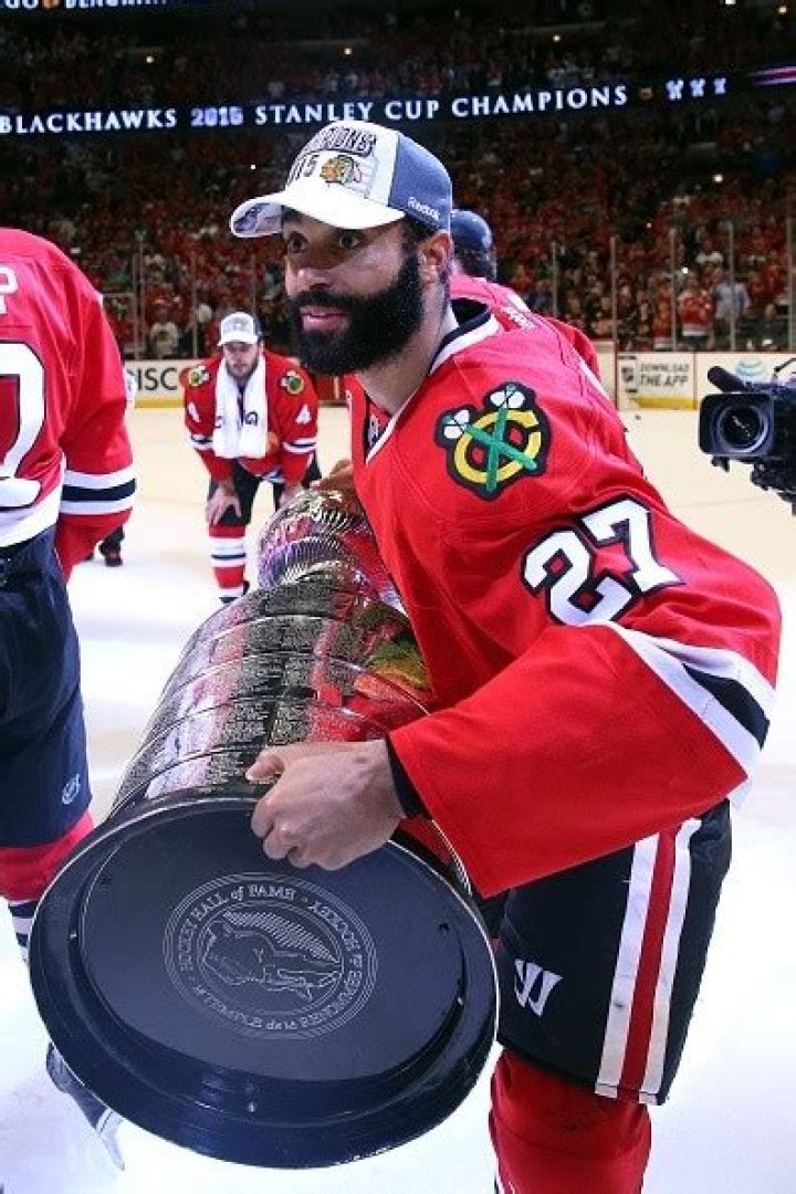 Johnny Oduya Net Worth | Celebrity Net Worth