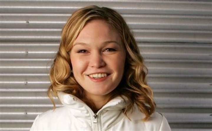 Julia Stiles Net Worth | Celebrity Net Worth