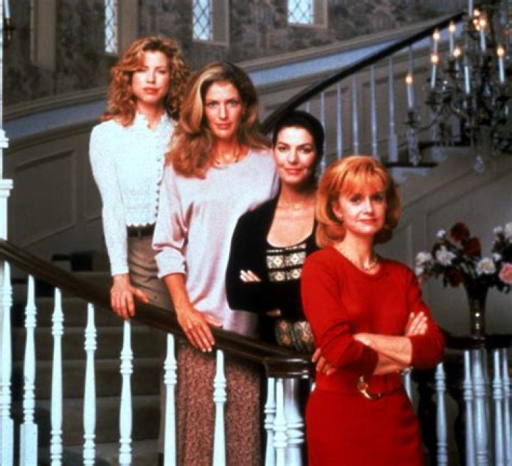 Julianne Phillips Net Worth | Celebrity Net Worth