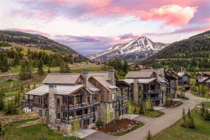 Justin Timberlake And Jessica Biel Want $35 Million For Their Hollywood Hills Mansion