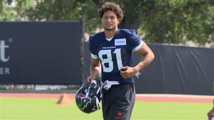 Kiara Hunter Net Worth | Celebrity Net Worth