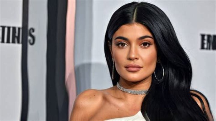 Kylie Jenner Is A Billionaire After Selling 51% Of Cosmetics Company For $600 Million IN CASH