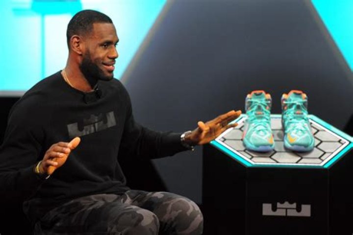 LeBron's Lifetime Contract Is Easily Worth Over $1 Billion... And That's A Steal For Nike!