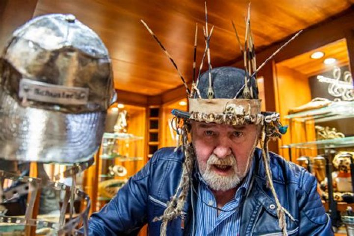 Leon Schuster Net Worth | Celebrity Net Worth