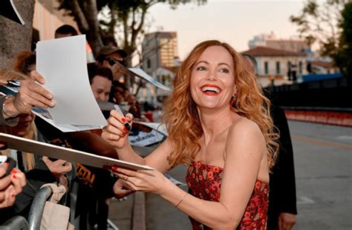 Leslie Mann Net Worth | Celebrity Net Worth