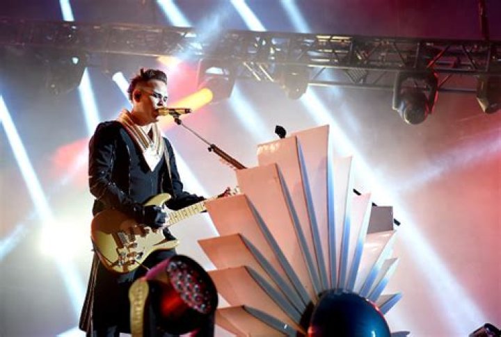 Luke Steele Net Worth | Celebrity Net Worth