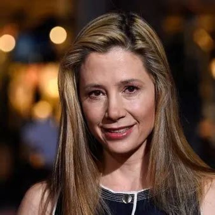 Mira Sorvino Net Worth | Celebrity Net Worth
