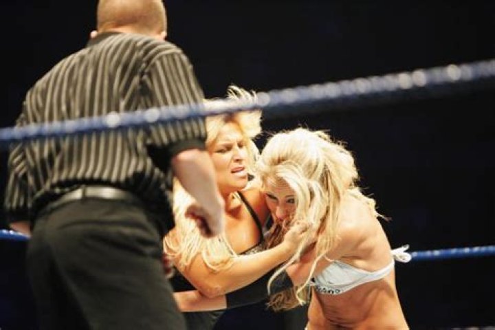 Nattie Neidhart Net Worth | Celebrity Net Worth