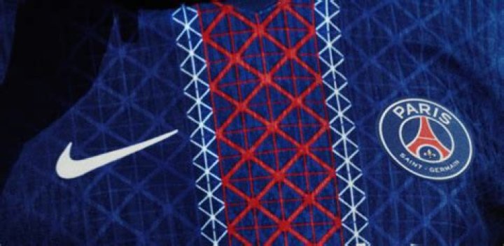 Neymar Just Signed An Absolutely Enormous Contract To Leave Barcelona For Paris Saint-Germain