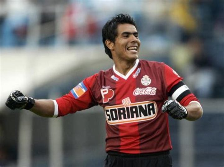 Oswaldo Sánchez Net Worth | Celebrity Net Worth