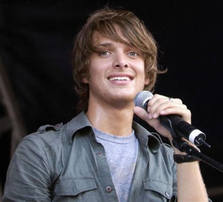 Paolo Nutini Net Worth | Celebrity Net Worth