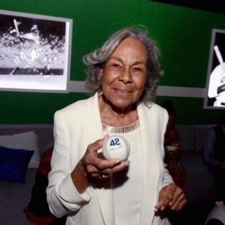 Rachel Robinson Net Worth | Celebrity Net Worth