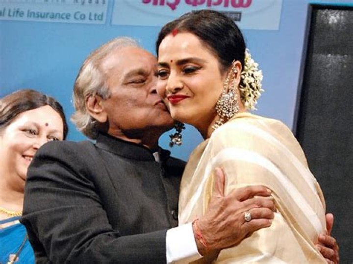 Rekha Net Worth | Celebrity Net Worth