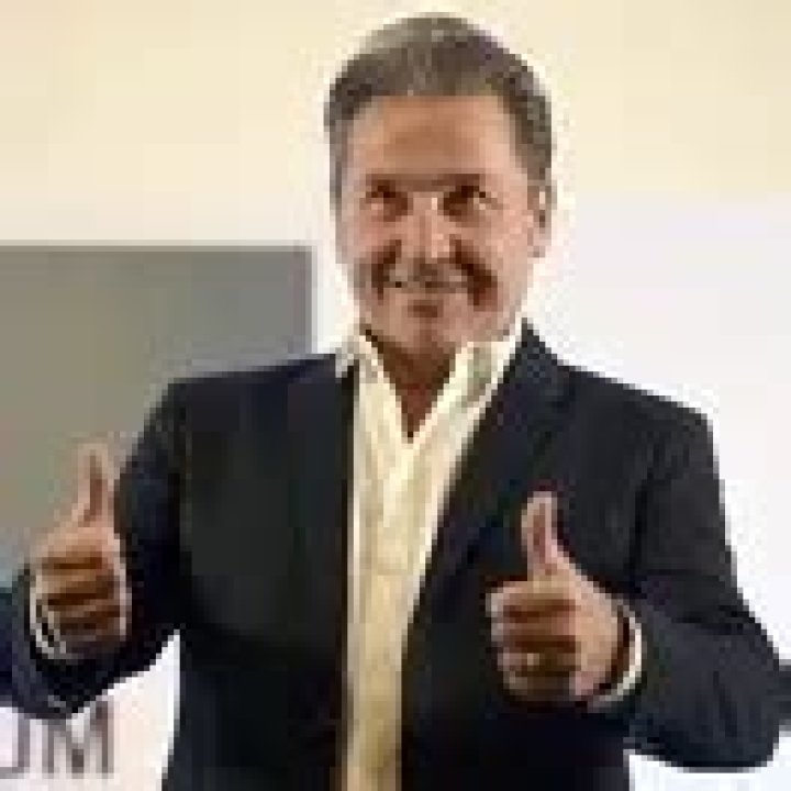 Ricardo Arjona Net Worth | Celebrity Net Worth