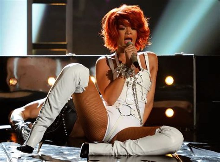 Rihanna Has Now Officially Sold More Than 100 Million Digital Singles - Best Selling Digital Artist Ever