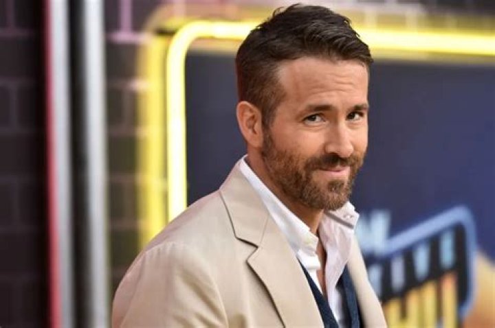Ryan Reynolds Donates Proceeds Of Sales Of Aviation Gin To Bartenders Out Of Work Due To Coronavirus