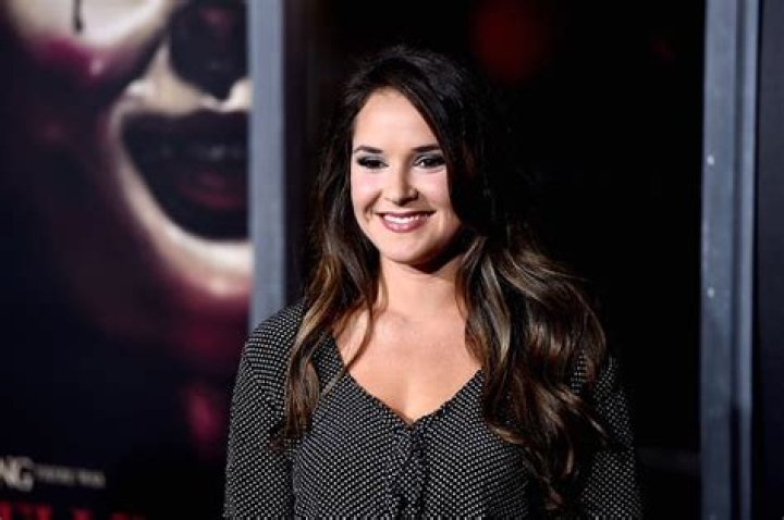 Shanley Caswell Net Worth | Celebrity Net Worth