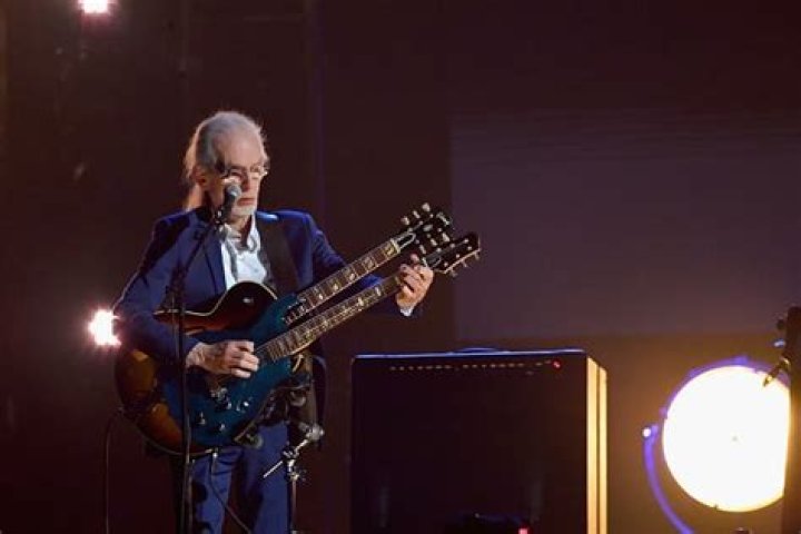 Steve Howe Net Worth | Celebrity Net Worth