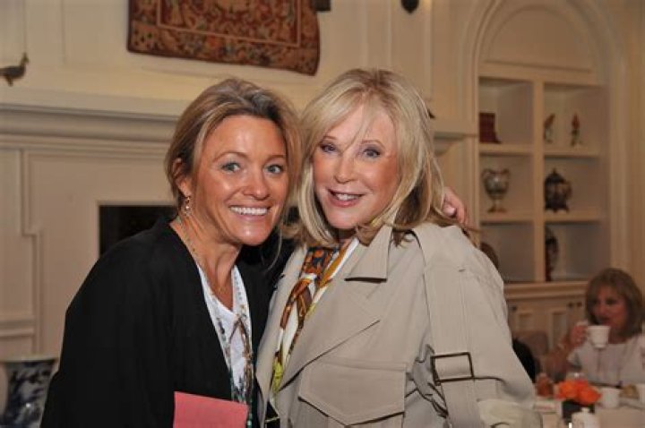 Sue Herera Net Worth | Celebrity Net Worth