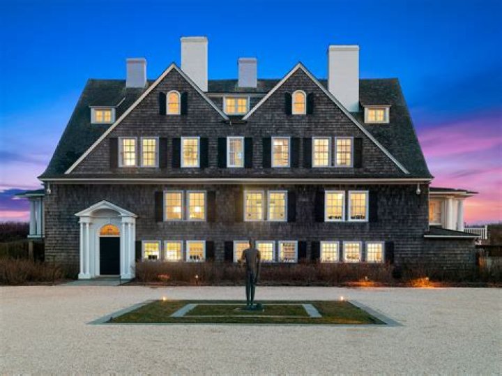 The 10 Largest Homes For Sale In The U.S. Right Now