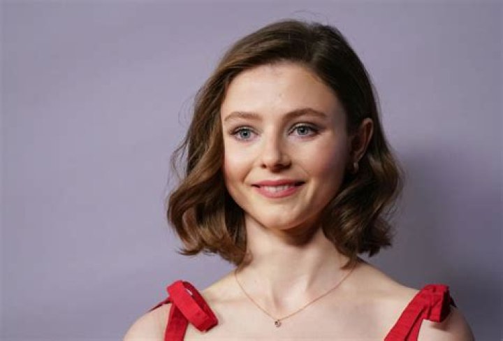 Thomasin McKenzie Net Worth | Celebrity Net Worth